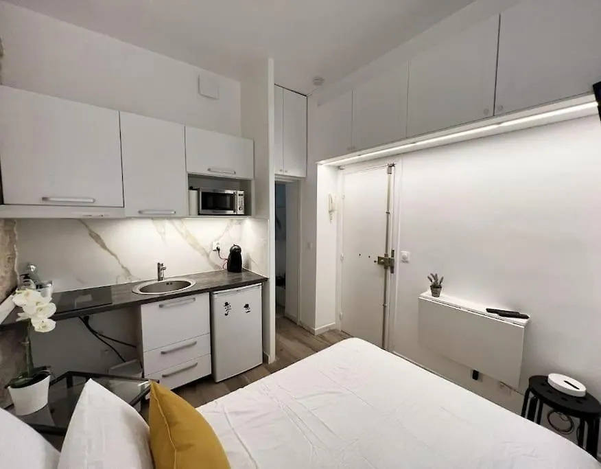 Cozy In Saint Germain Des Pres Daire